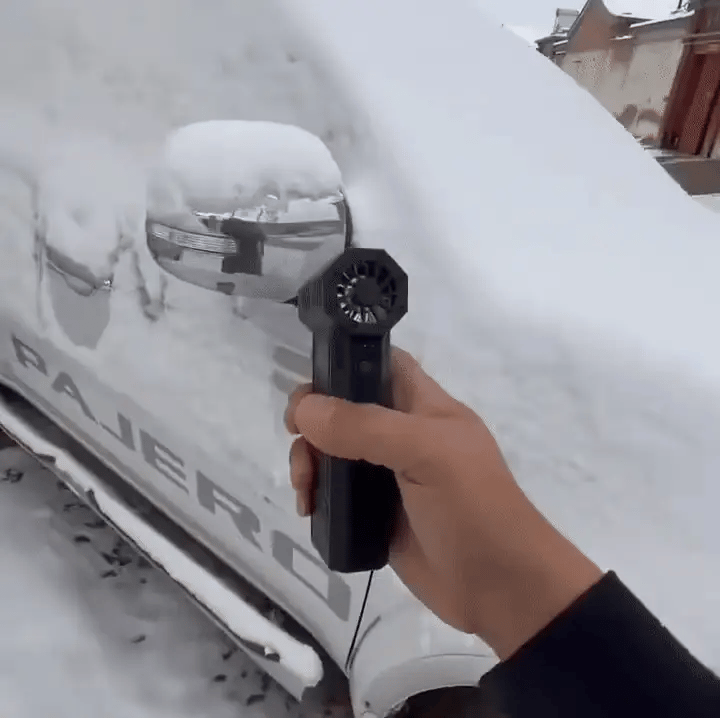 Snowblaster⹠- Vinterproblem lösta pÄ sekunder